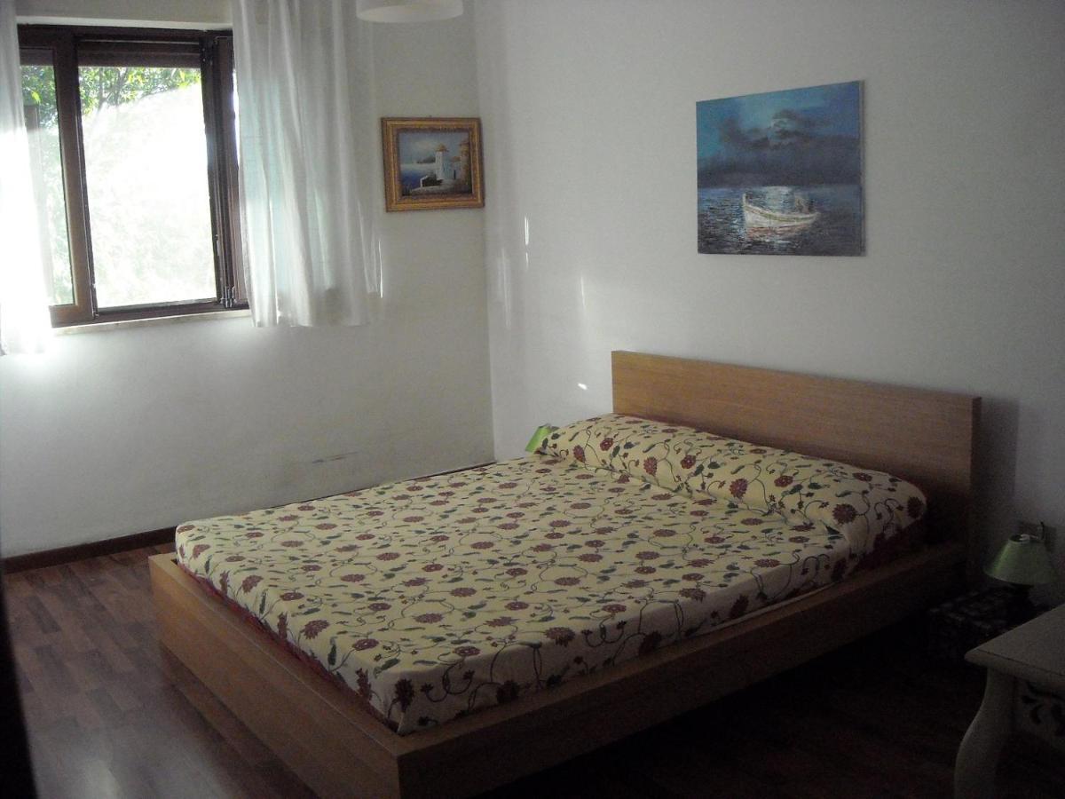Apartment In A Villa A Mondello Exterior foto