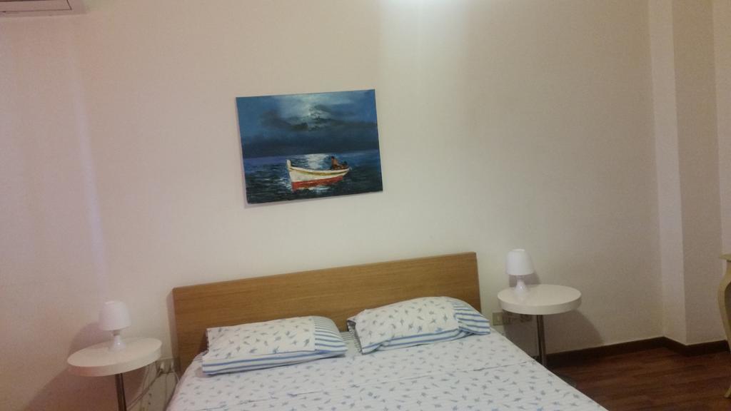 Apartment In A Villa A Mondello Exterior foto